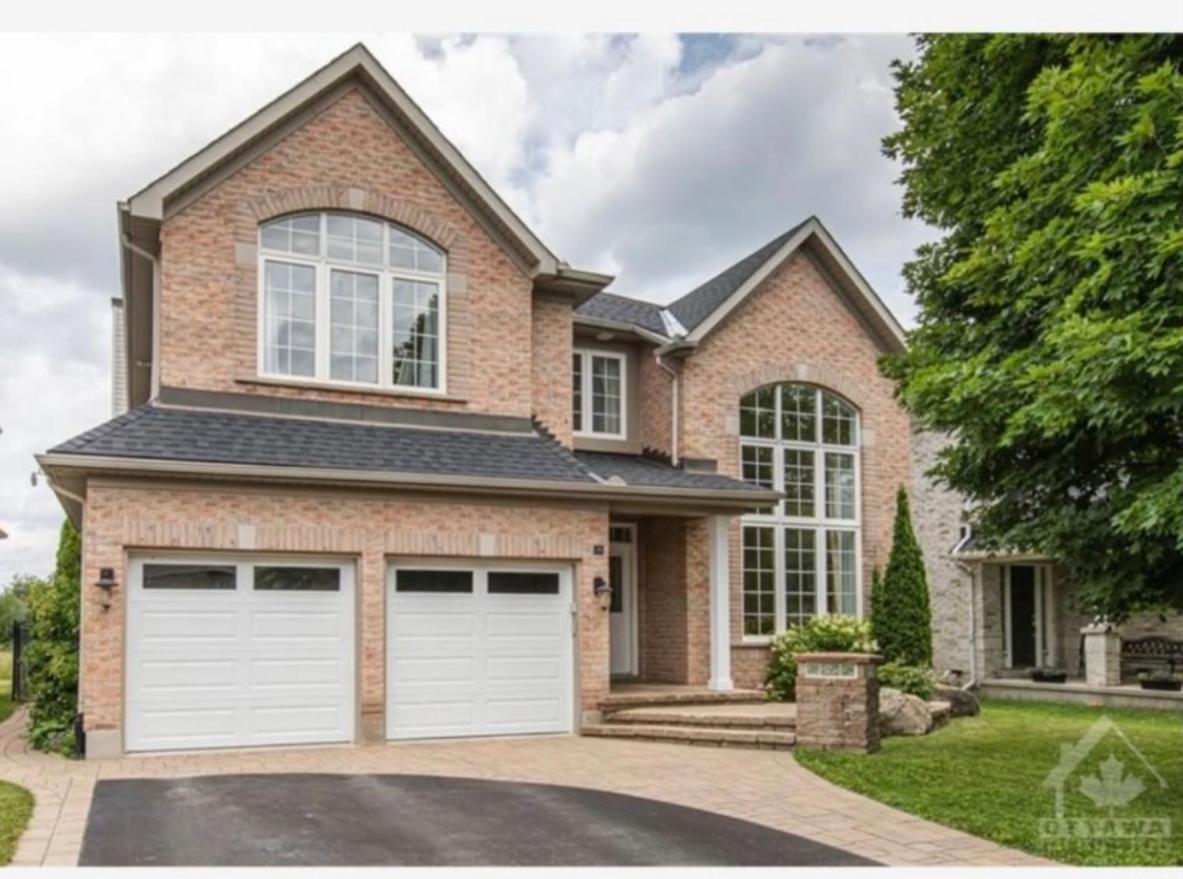 Golf Viwe House Hotel Ottawa Bagian luar foto